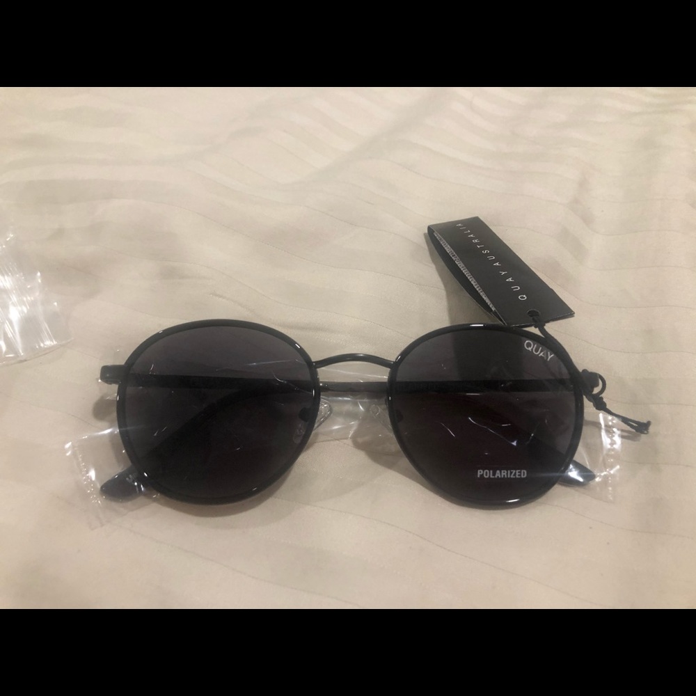 Quay omen sunglasses